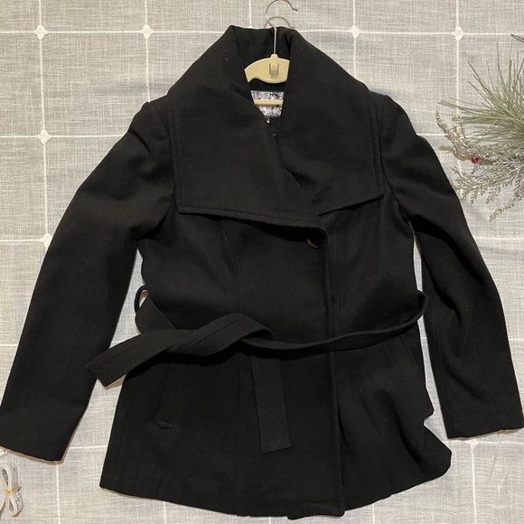 Krush Junior Asymmetrical Coat - Picture 3 of 7